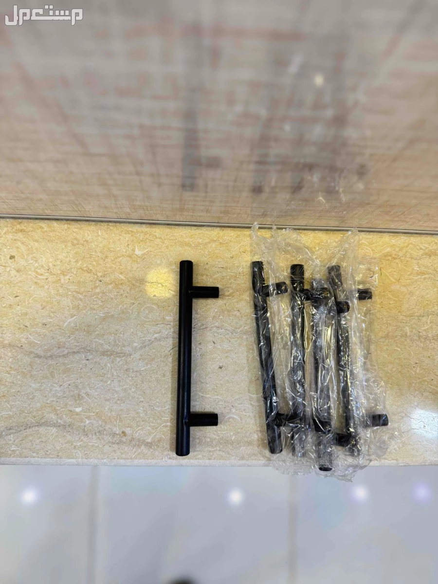 دولاب مطبخ جاهز مجلى حوضين مقاس 1.80 سانتي في جدة بسعر 900 ريال سعودي