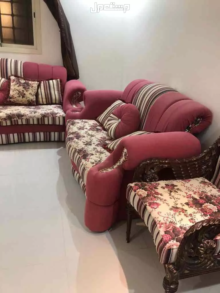 للبيع كنب صاله على السوم في الرياض بسعر ألف ريال سعودي