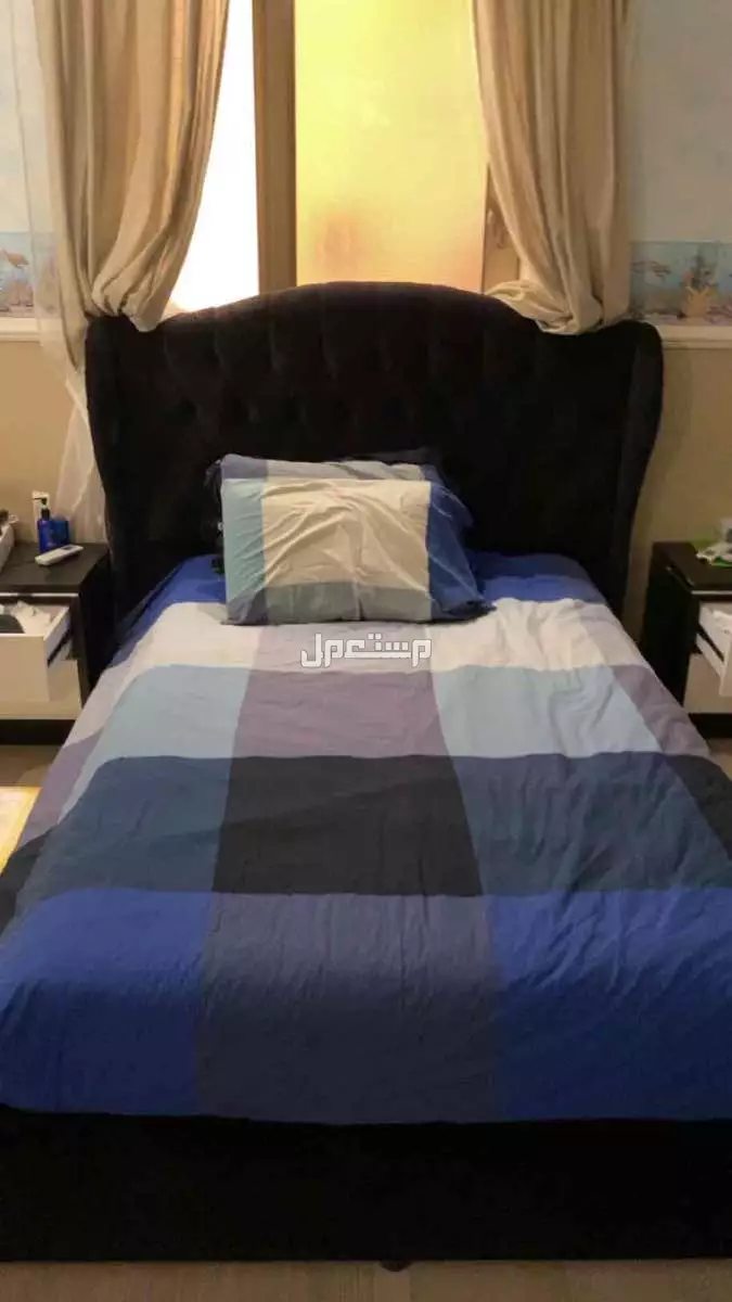للبيع سرير  مستعمل الون اسود الموقع القطيف