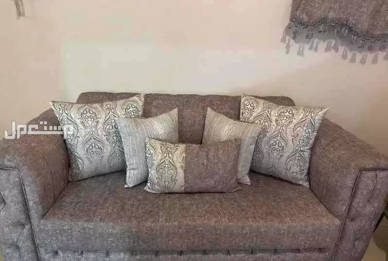 كنب جديدة نظيف استعمال 3 اشهر فقط
