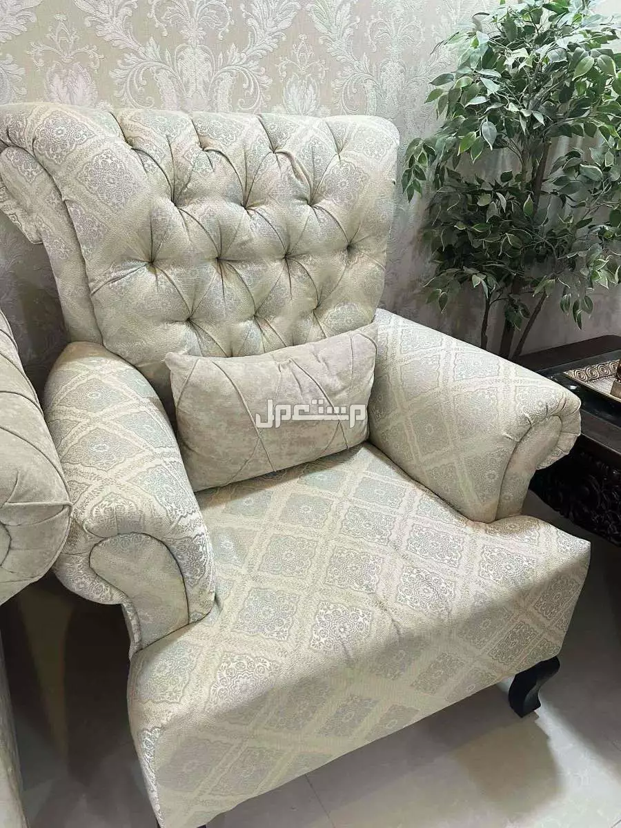 كنب مستعمل نظيف للبيع في الرياض بسعر 1500 ريال سعودي