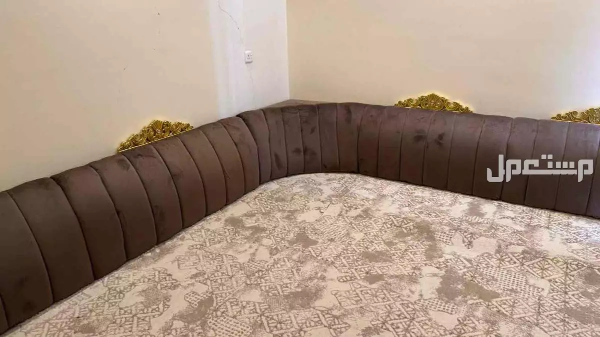 اثاث مجلس كامل  في حائل بسعر 400 ريال سعودي