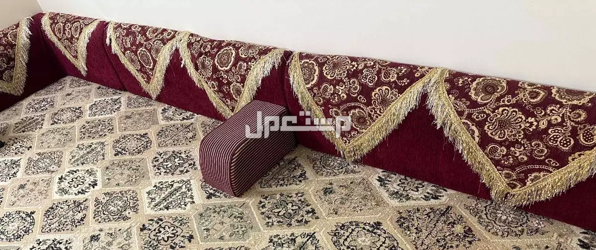 فرصة مساند ظهر مع المراكي استخدام نظيف بسعر مناسب
