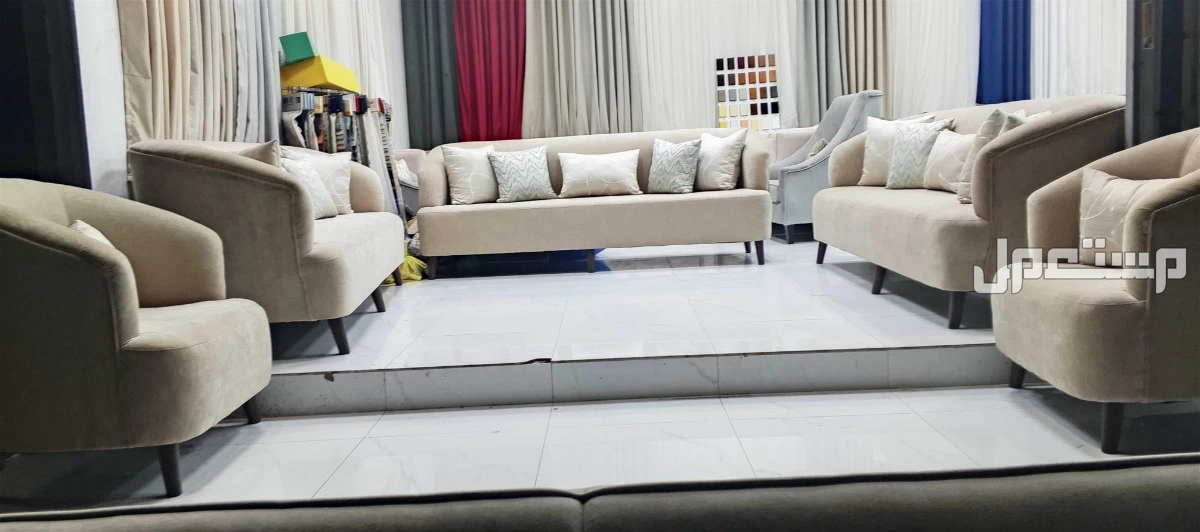 كنب خمس قطع ثلاث كبير واثنين مفرد جاهز وبسعر المصنع خشب سويدي اسفنج دلوب رقم واحد