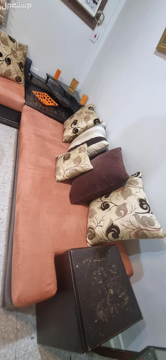 كنب زاوية لون مودرن  نضيف في جدة