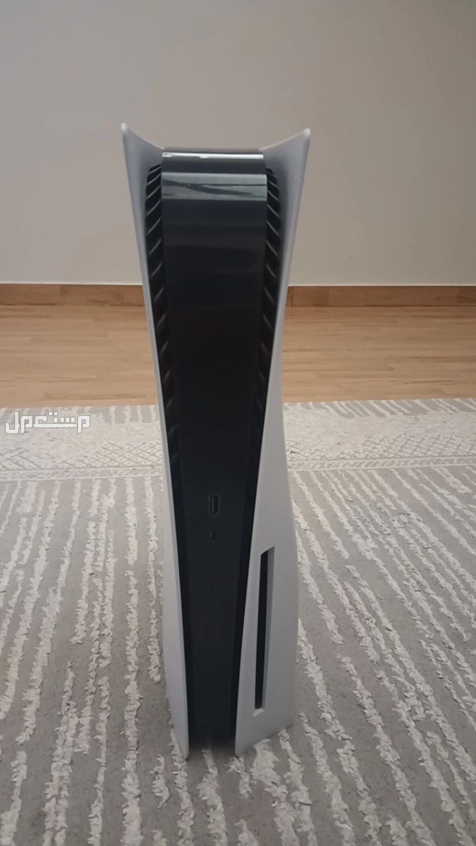 للبيع سوني 5 نظيف سي دي 1600 ريال