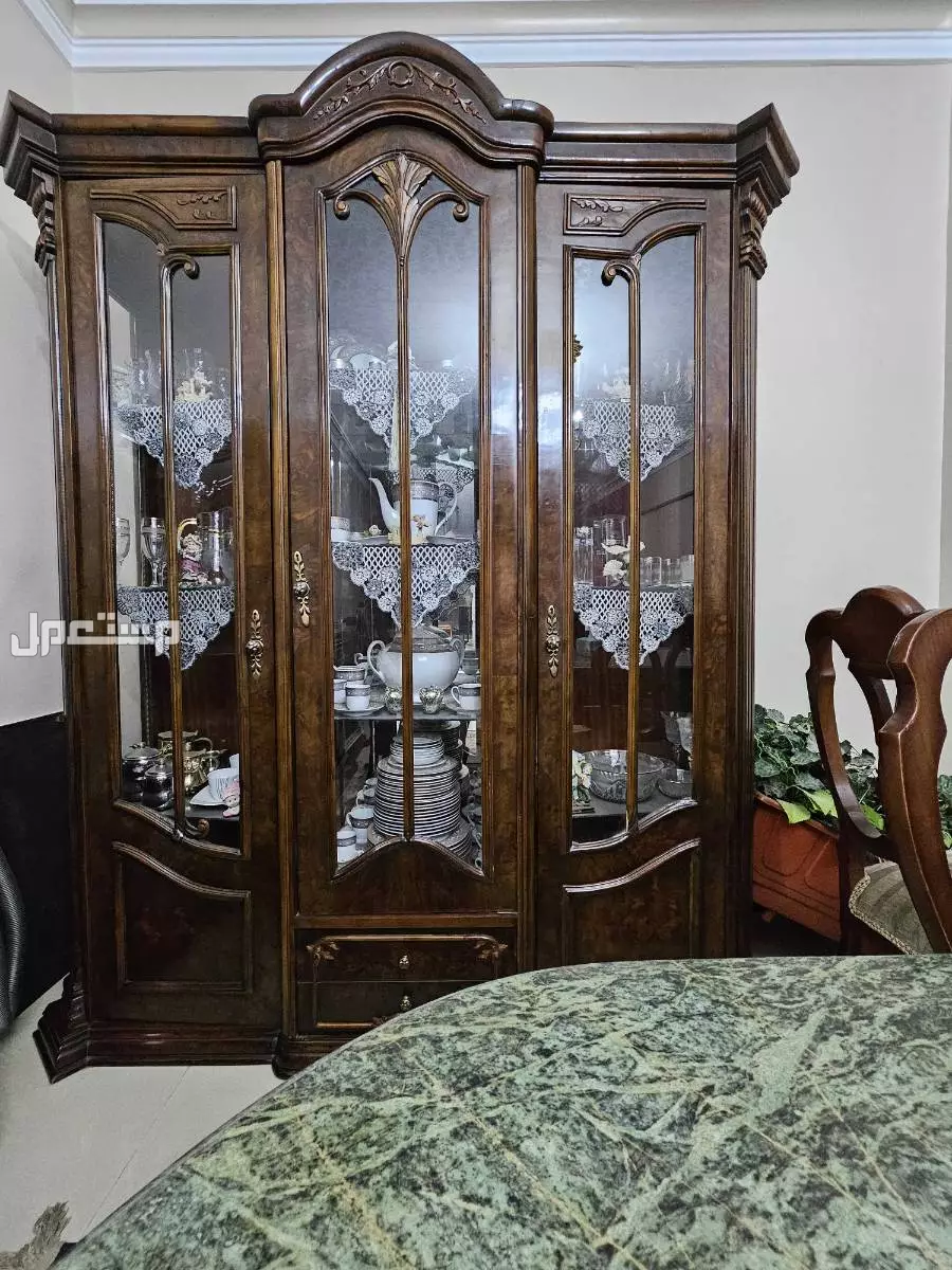 فيصل  في الطالبية بسعر 20 ألف جنيه مصري غرفة سفرة كاملة