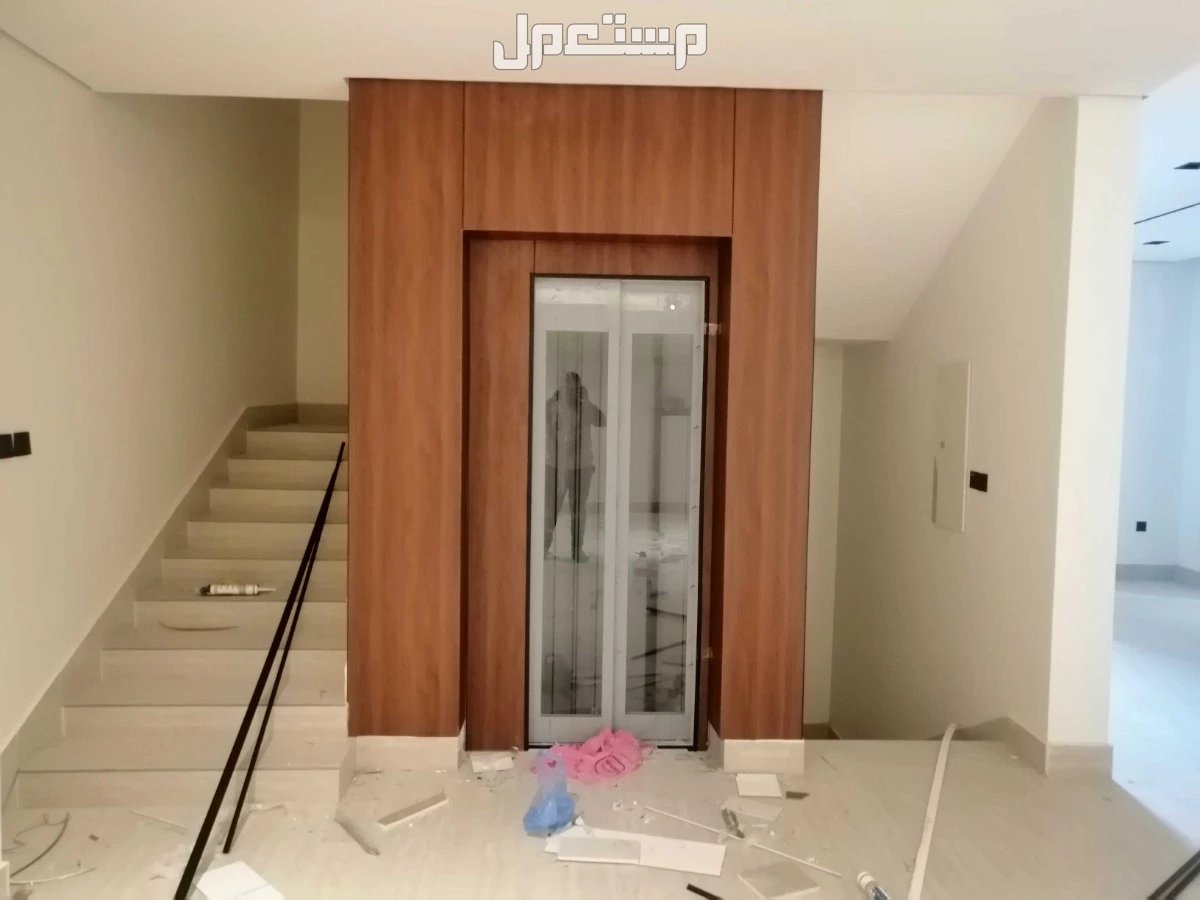يوجد لدينا جميع انواع الديكورات