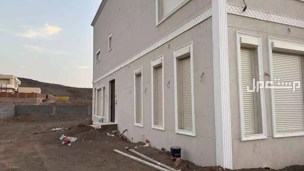 window installation aluminum shutter in Rabigh