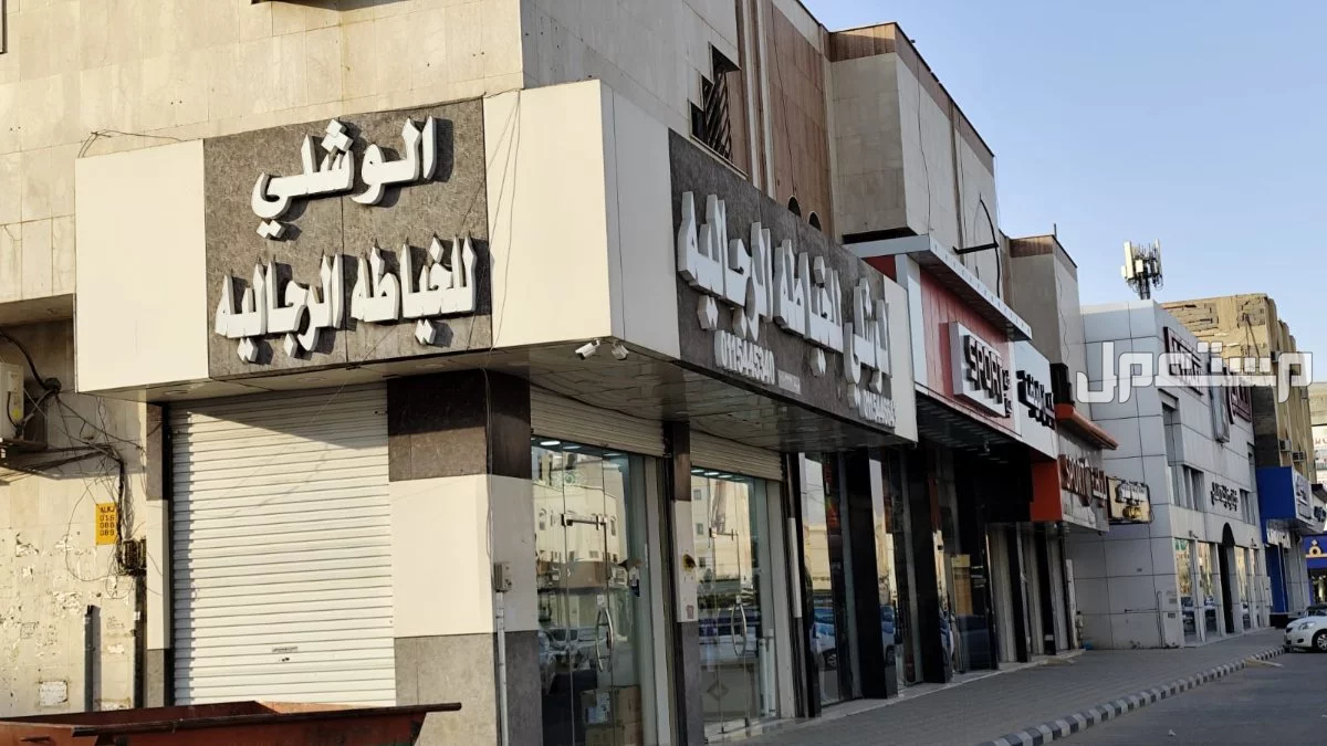 خطاط دعاية واعلان حروف بارزة صيانة وتعديل لوحات استيكر بنر في الرياض