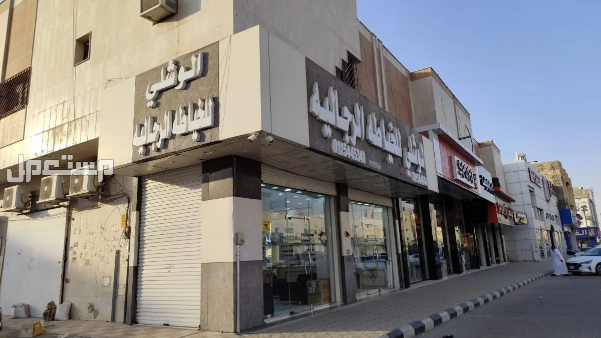 خطاط دعاية واعلان حروف بارزة صيانة وتعديل لوحات استيكر بنر في الرياض