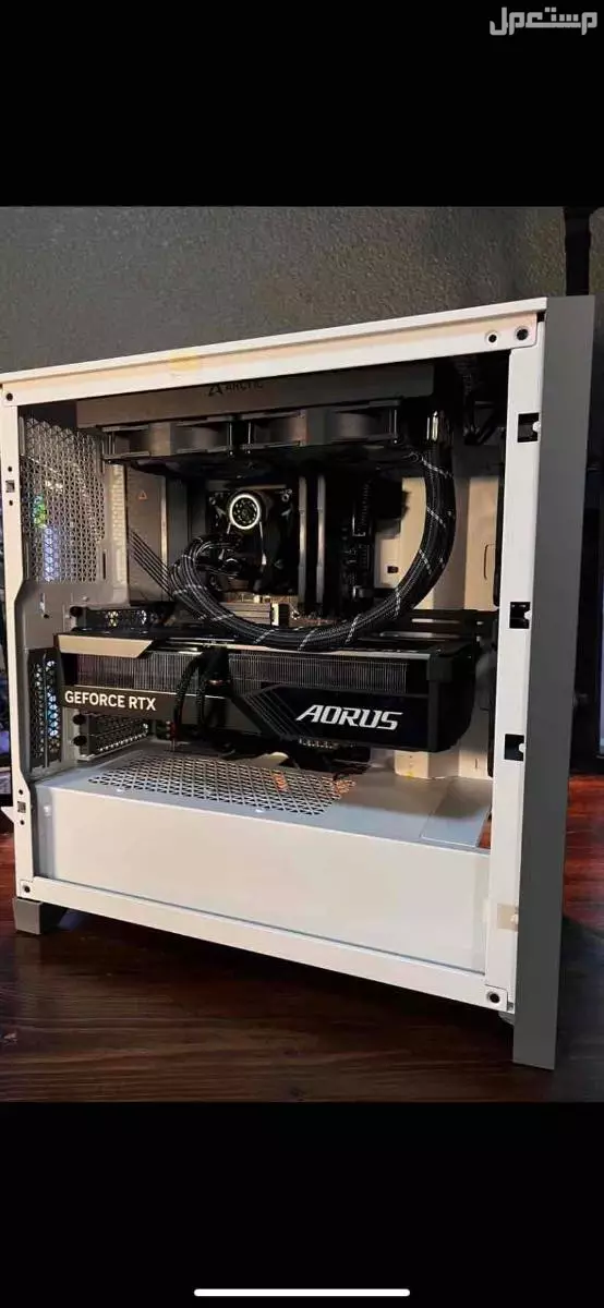 pc مستعمل مواصفات عاليه+ شاشه240 هرتز 2k