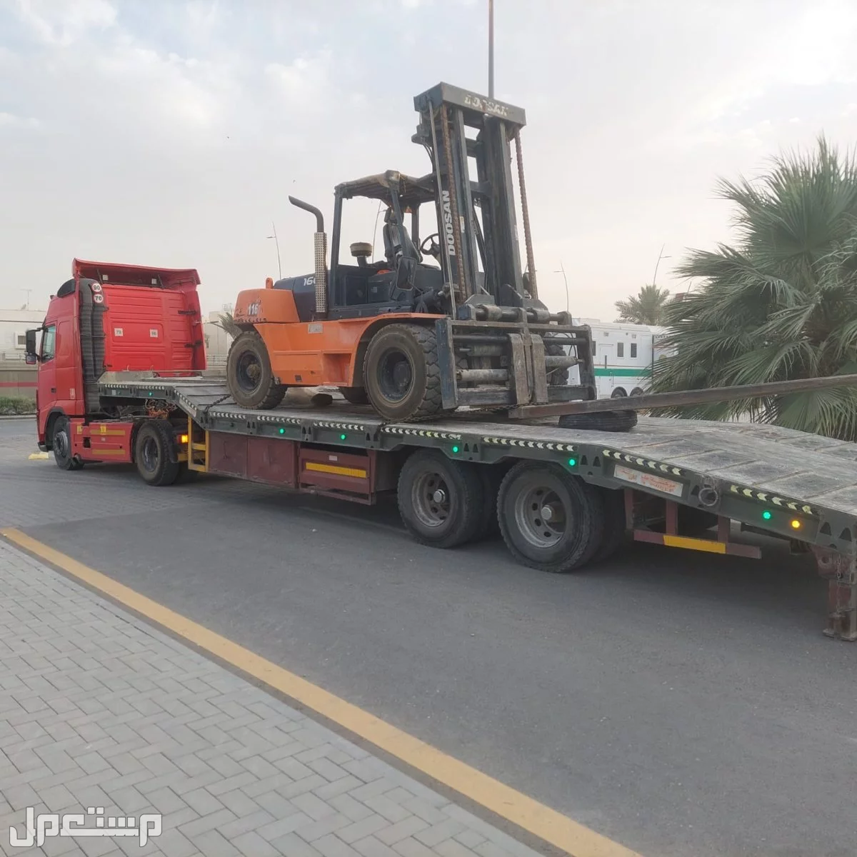 سيزرلفت سيزر ليفت و مان ليفت و فوركليفت للايجار يومي وشهري جميع الأحجام والمقاسات مديل حديث