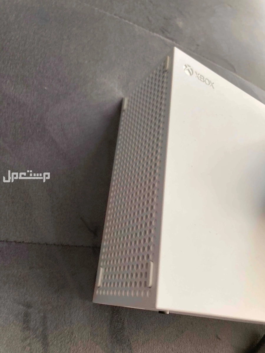 اكس بوكس سيريس اس في تبوك بسعر ألف ريال سعودي