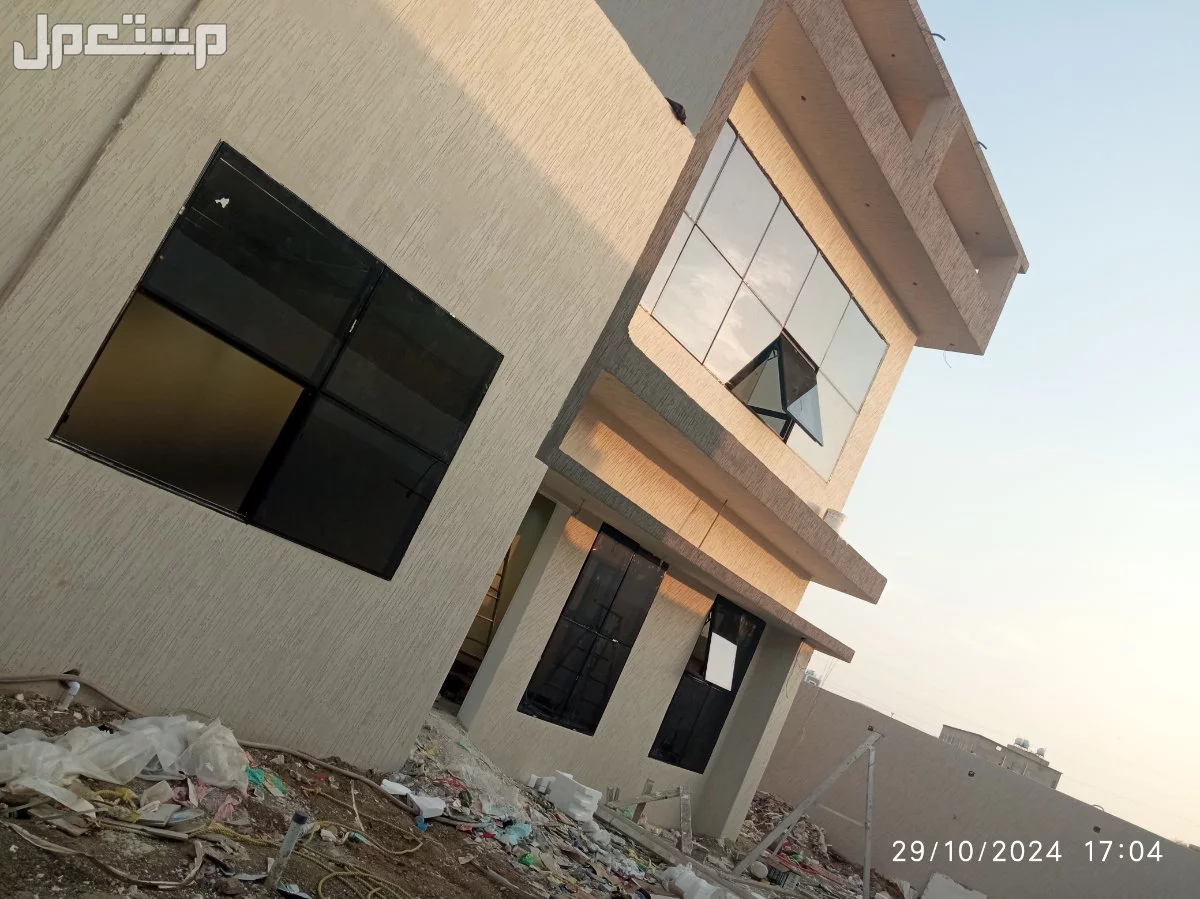 زجاج سكريت جازان توريد وتركيب جميع انواع الزجاج والسكريت
