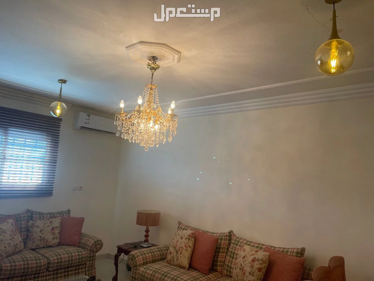 عفش بيت فاخر للبيع بداعي السفر