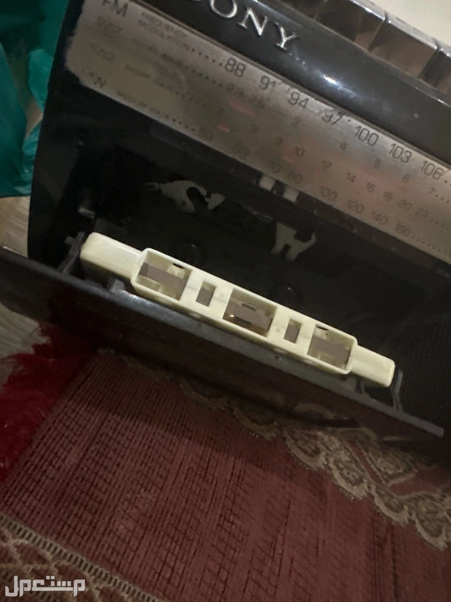 للبيع مسجل من شركة سوني نضيف وبحالة ممتازه