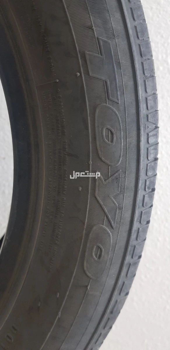 2 كفرات تويو ياباني  P 215 55 R 17 بحالة جيدة جدا