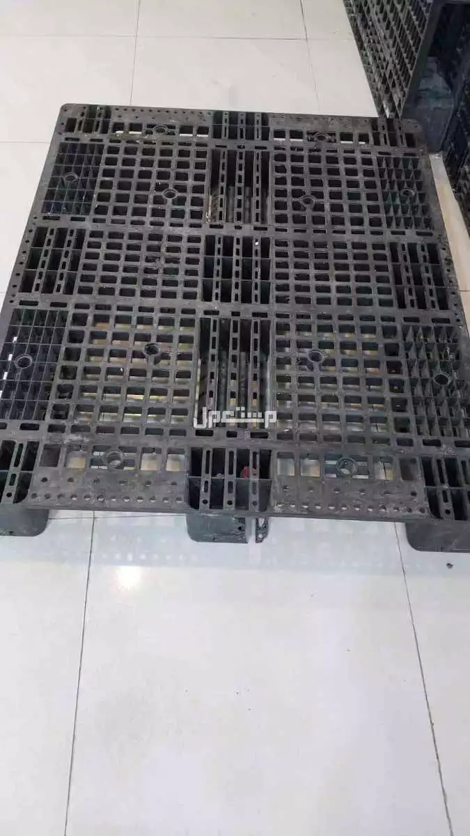 مكيفات تجهيزات محل رفوف في الرياض بسعر 30000 ريال سعودي