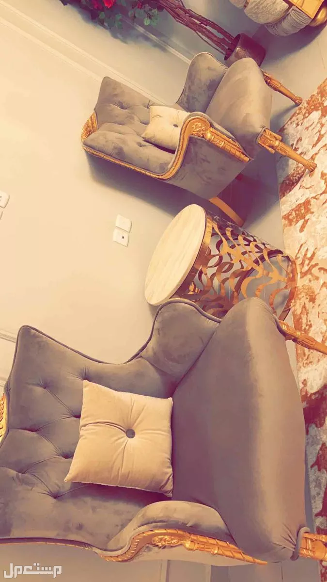 اثاث مجلس نساء للبيع كامل مع طاولة طعام وكراسي ل 10 اشخاص