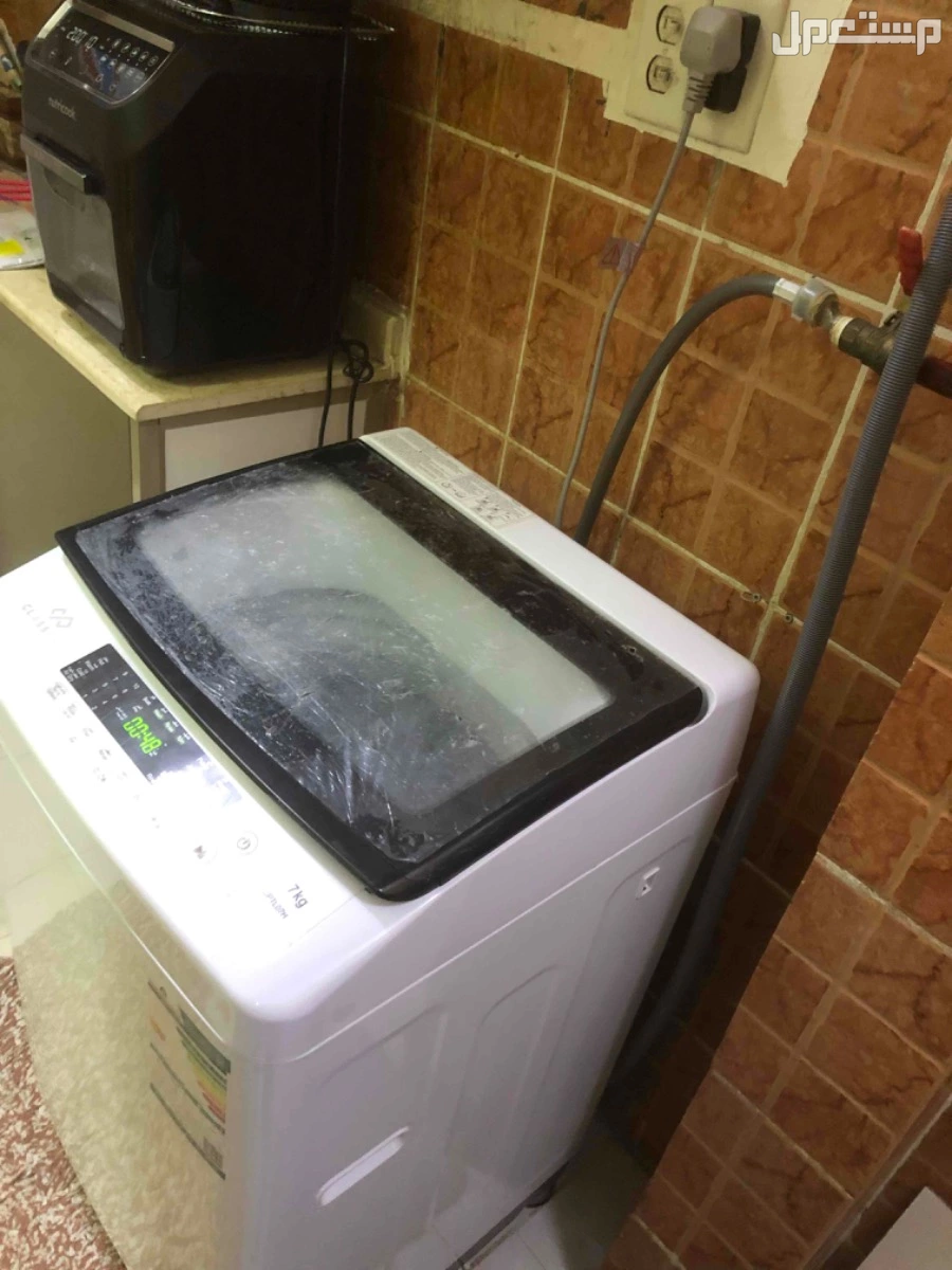 غسالة اوتوماتيك 7كيلو شبه جديده ضمان سنتين