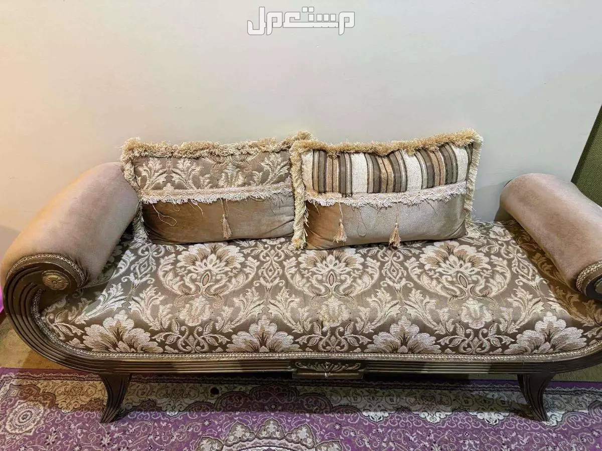 كنب صناعة تركيه للبيع في أبها السعر1000ريال
