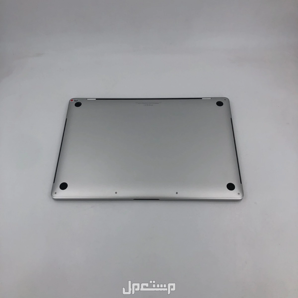 ماك بوك برو و شكله جديد في  ابها  بسعر 2450 ريال سعودي