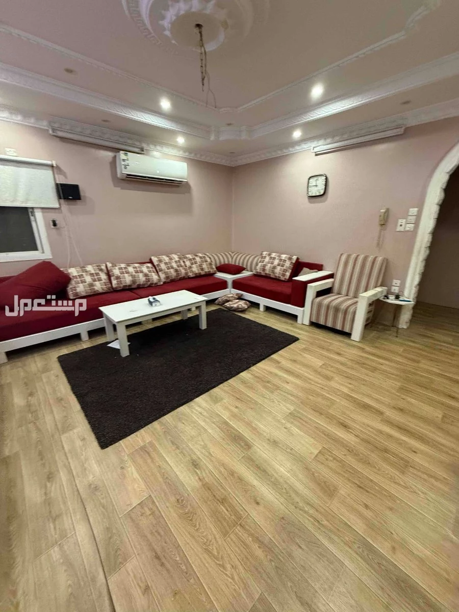 كنب احمر للبيع 10 قطع في مكة المكرمة