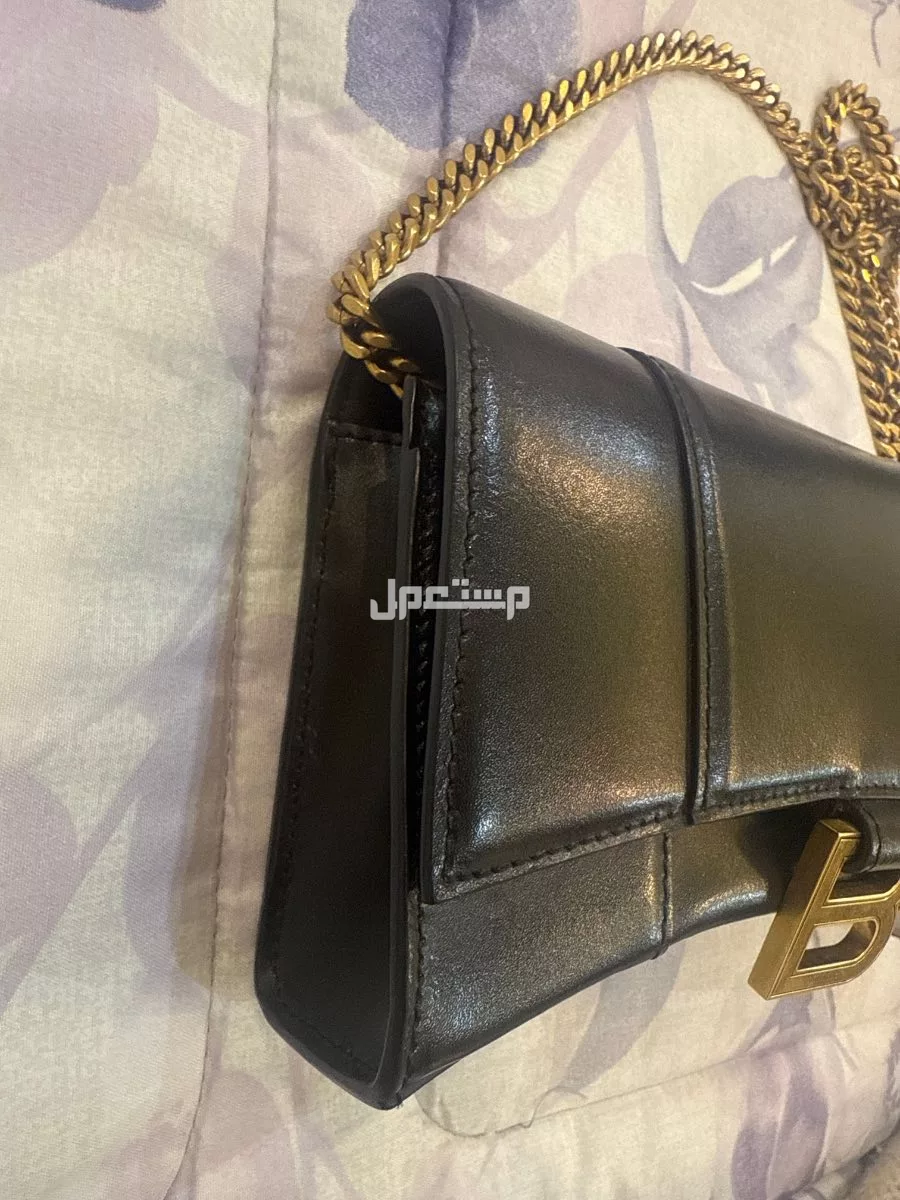 شنطة فخمة بسعر مغري في جدة بسعر ألفين ريال سعودي