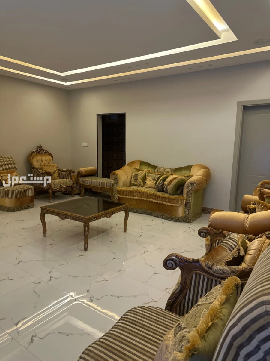 كنب للبيع حي الريان الدوادمي بسعر 800