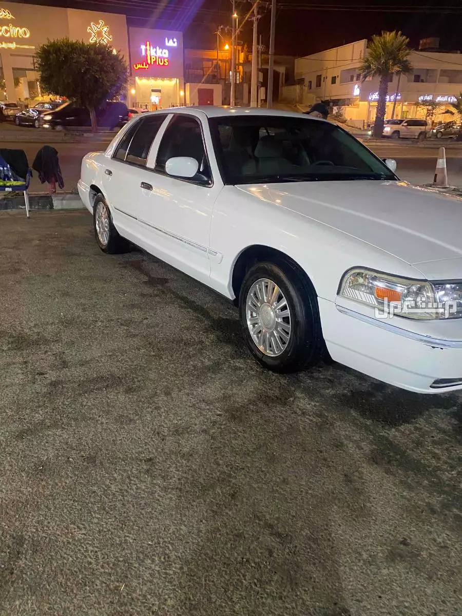 فورد جراند ماركيز 2003 في النماص بسعر 15 ألف ريال سعودي
