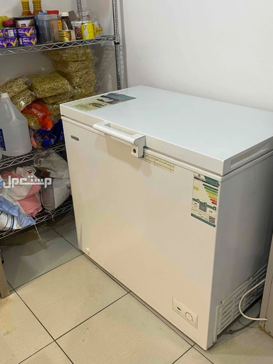اجهزة و معدات مطعم شبة جديدة للبيع