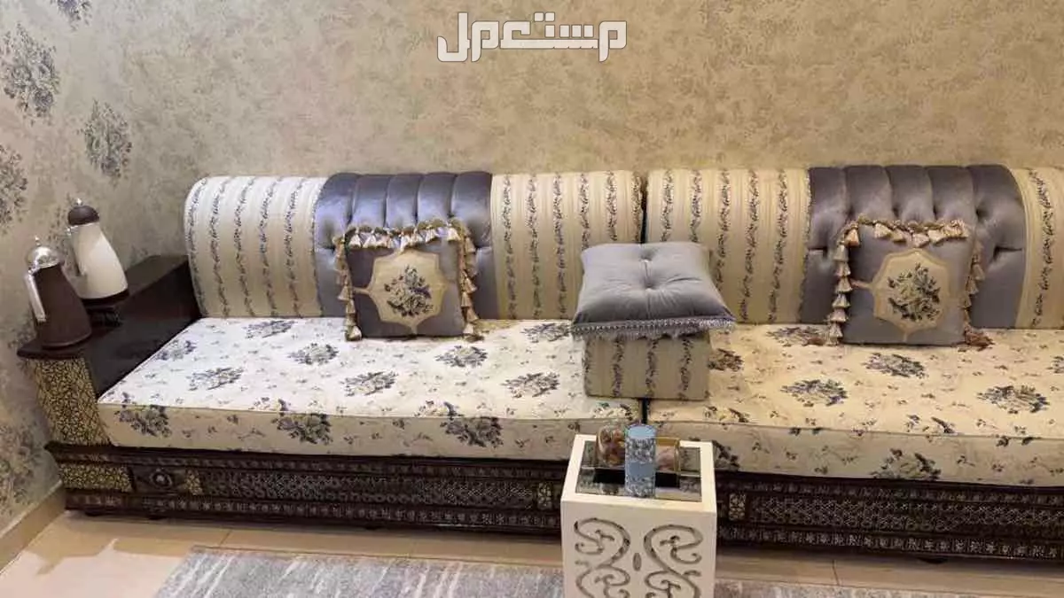 كنب طاولات وستاره قابل للتفاوض  في مكة المكرمة