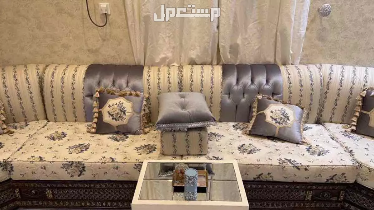 كنب طاولات وستاره قابل للتفاوض  في مكة المكرمة