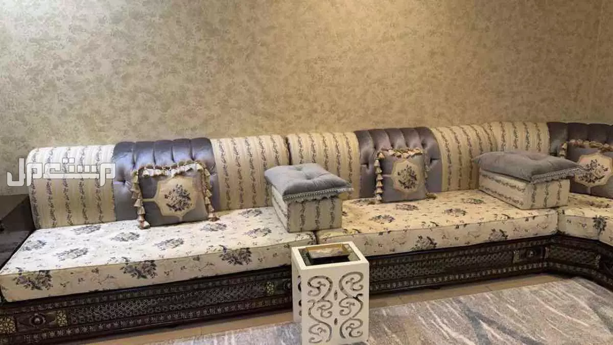 كنب طاولات وستاره قابل للتفاوض  في مكة المكرمة