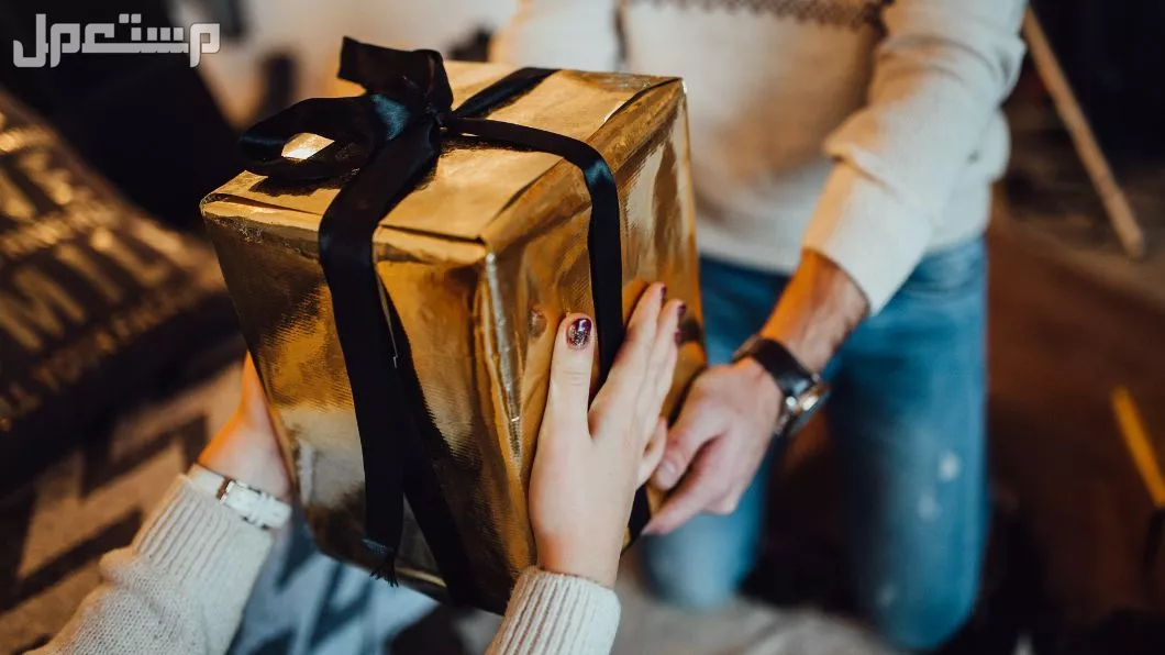 عبارات تكتب على الهدايا.. خلّي هديتك تحكي عنك! عبارات عن الهدايا من الحبيب