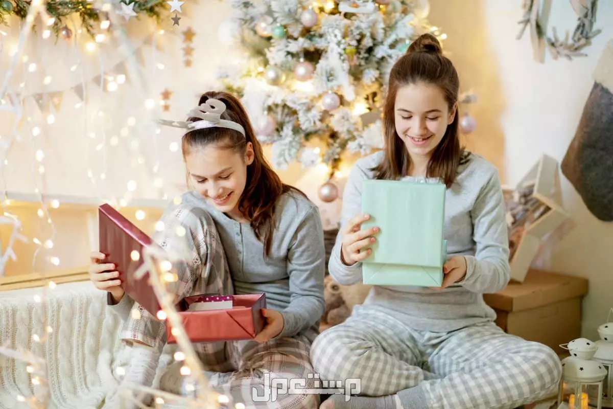 عبارات تكتب على الهدايا.. خلّي هديتك تحكي عنك! عبارات تكتب على الهدايا للأصدقاء