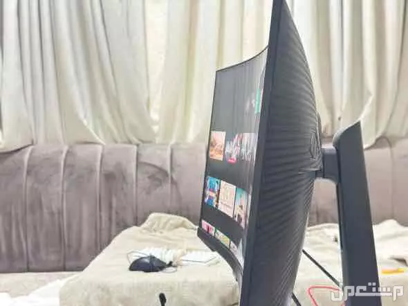 شاشه ذكيه  في الدمام بسعر 900 ريال سعودي