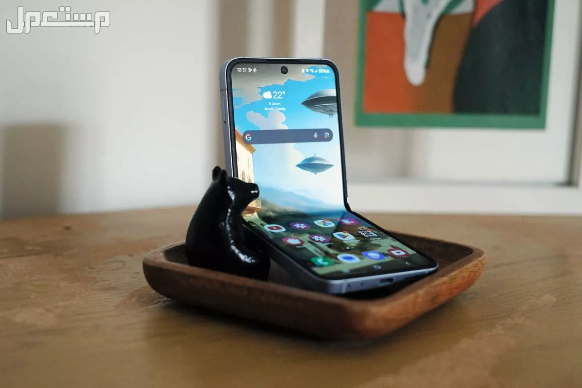 جميع هواتف سامسونج القابلة للطي 2025.. الأسعار والألوان والمواصفات Galaxy Z Flip 6