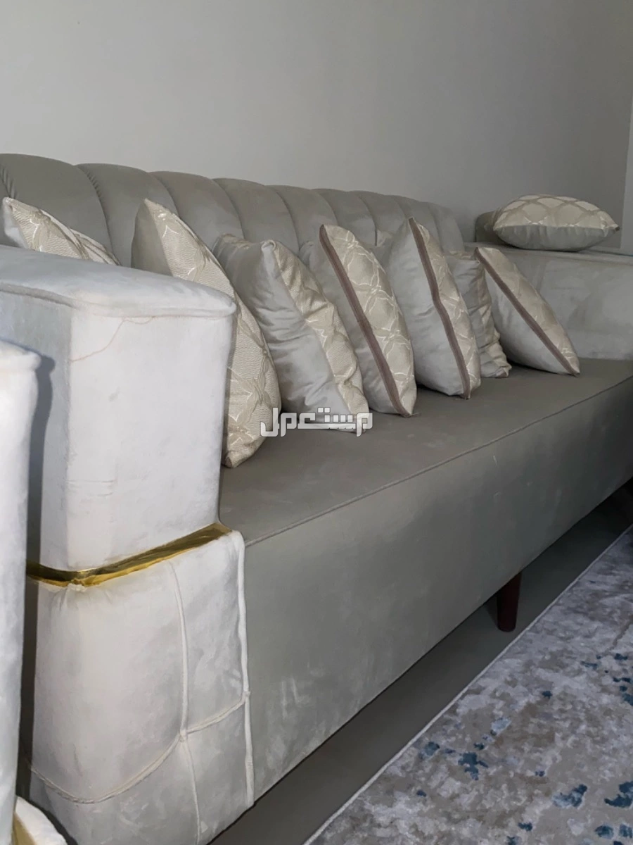 كنب مستعمل في الرياض بسعر 900 ريال سعودي