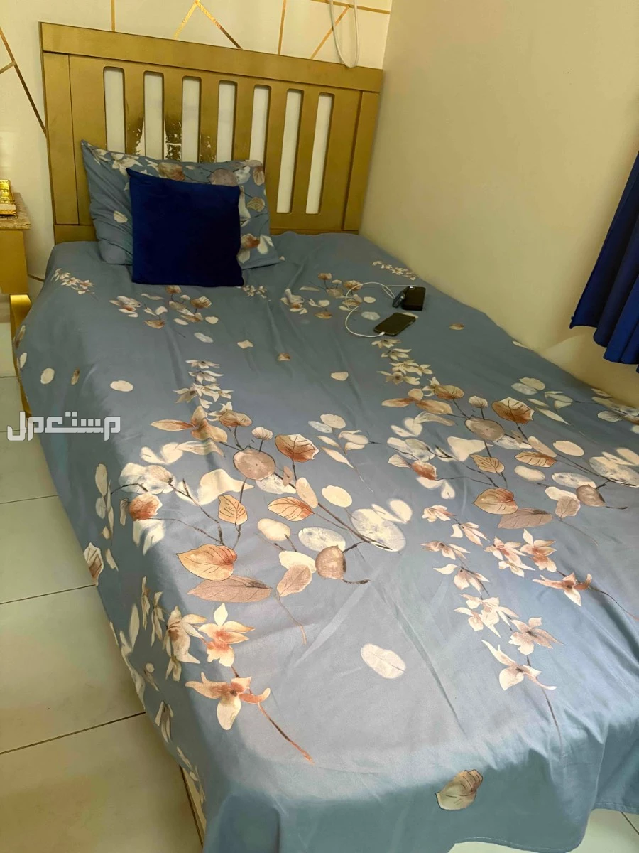 شرق الرياض المنار حي القنفذه اثاث متفرق للبيع بحالة جيده السعر لاعلى سوم