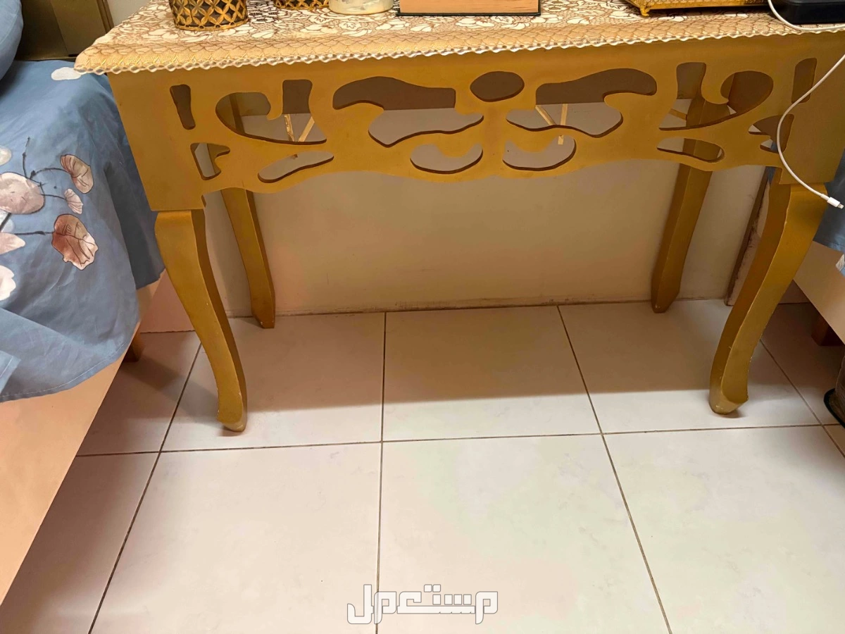 شرق الرياض المنار حي القنفذه اثاث متفرق للبيع بحالة جيده السعر لاعلى سوم