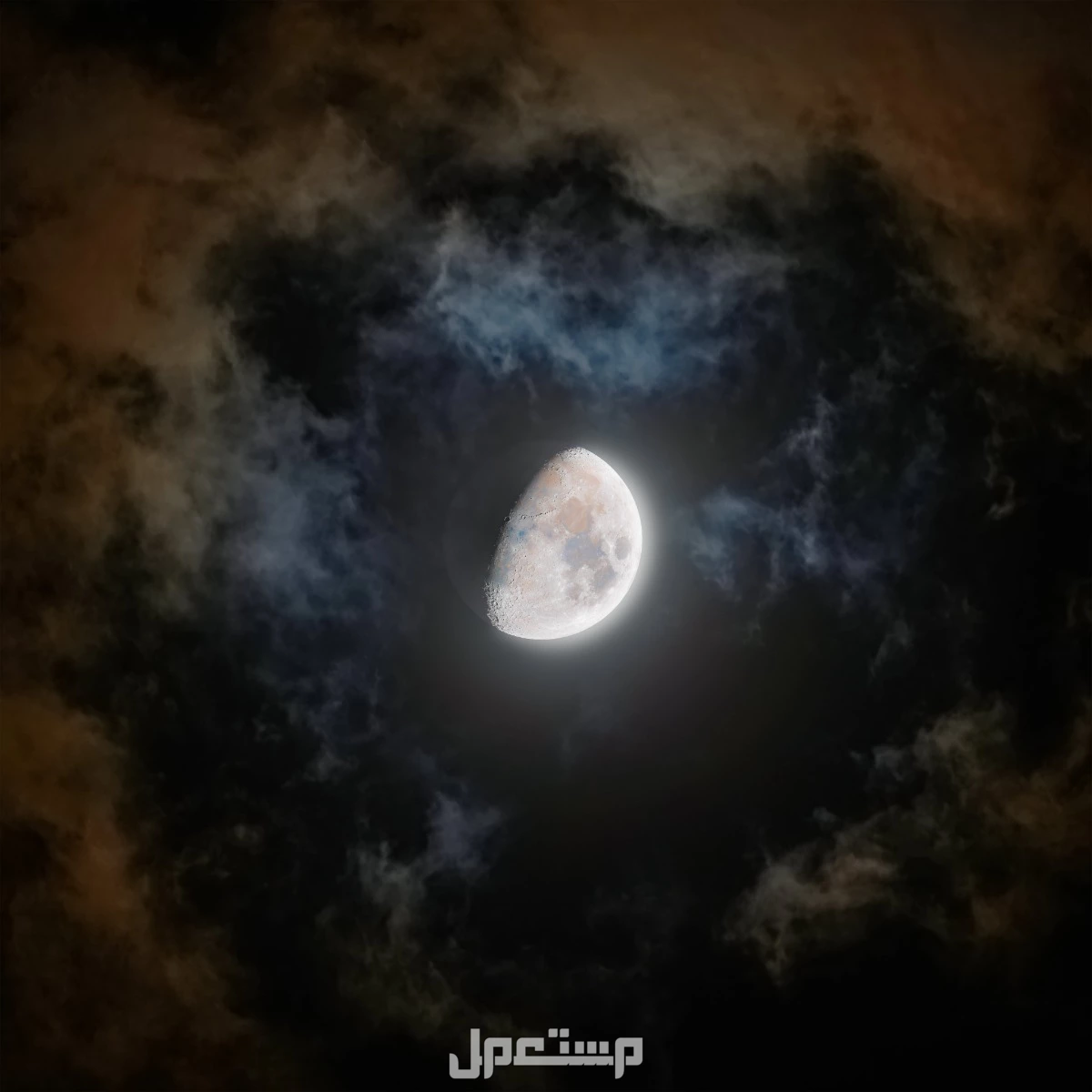 موعد الخسوف الكلي للقمر في السعودية 2025 ..التوقيت وأماكن الرؤية