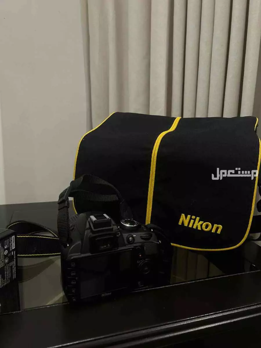 للبيع كاميرا Nikon D3100 بعدسة 18-55mm بحالة ممتازة