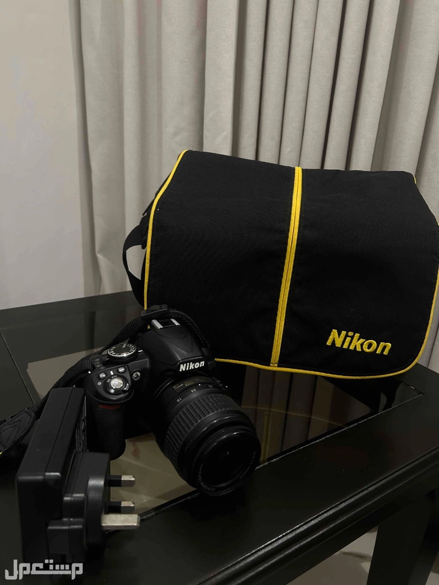 للبيع كاميرا Nikon D3100 بعدسة 18-55mm بحالة ممتازة