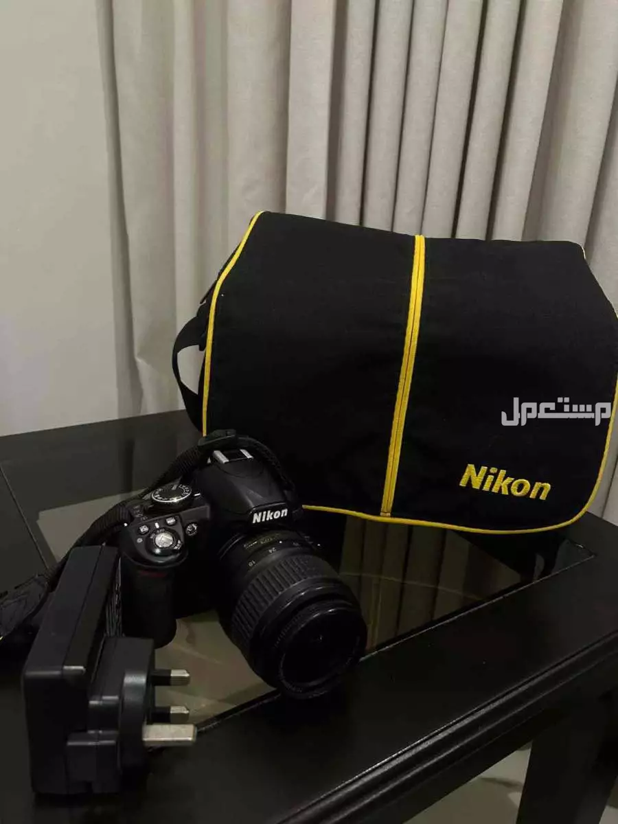 للبيع كاميرا Nikon D3100 بعدسة 18-55mm بحالة ممتازة