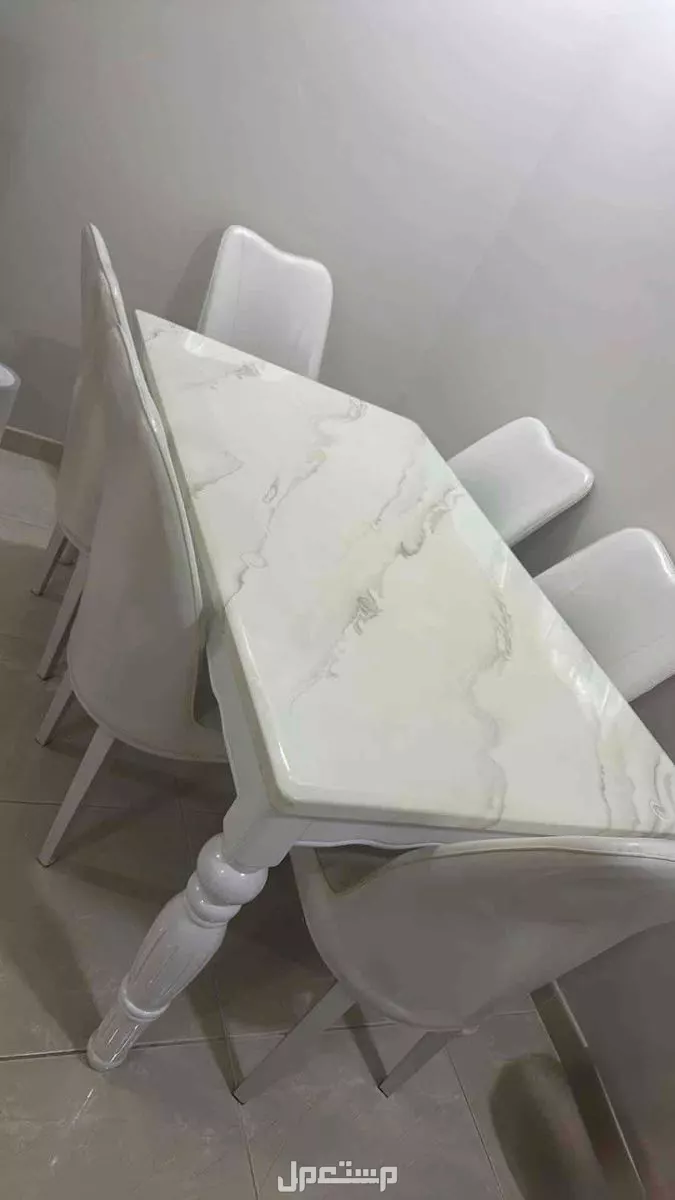 حي العزيزية في الدمام بسعر 700 ريال سعودي