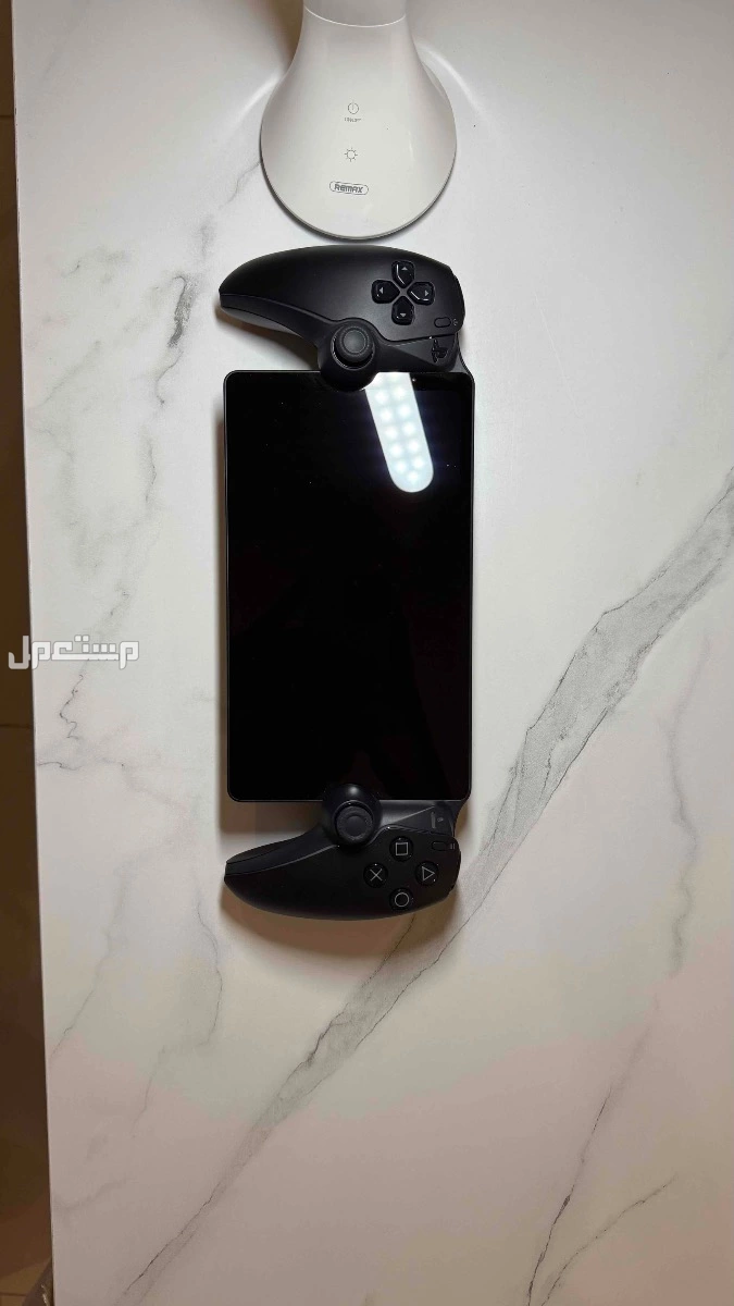 🎮 للبيع: PlayStation Portal شبه جديد 🔥  للبيع جهاز PlayStation Portal Remote Player ✅ الحالة: شبه جديد ✅ مدة الاستخدام: فقط شهر ✅ النظافة: الجهاز نظيف جدًا، خالي من أي خدوش أو أعطال ✅ المل