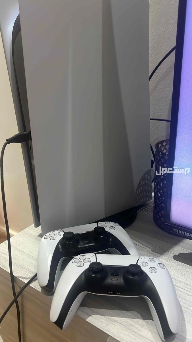 سوني 5 نظيففهه شرط مع يدين مافيهم اي خراب