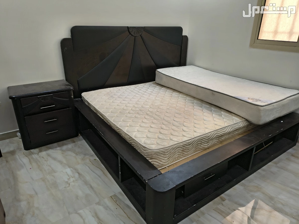 للبيع فرش شقه كامل للبيع في الرياض